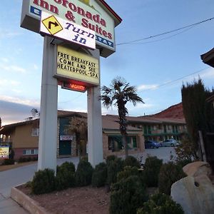 Coronada Inn & Suites